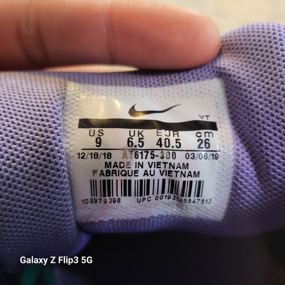 Nike shoes - Picture 6 of 6